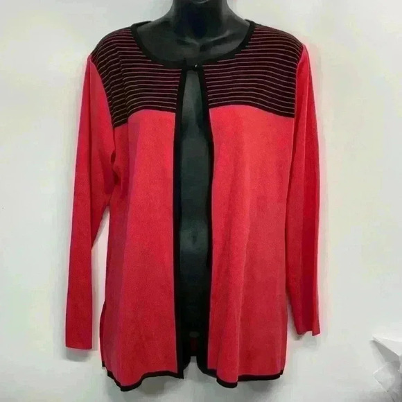 small red misook cardigan one button at the top - Picture 1 of 6